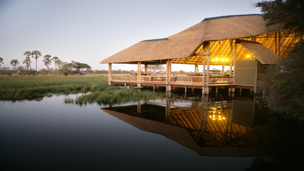 Botswana-in-Brief-Lodge-Safari---Moremi-Crossing-lookout-deck