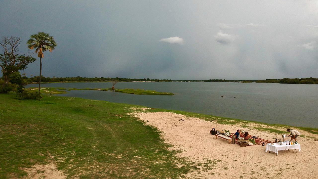 Old-Drift-Private-Sundowners-on-Zambezi-River---Made-in-Africa-privately-hosted-Botswana-Safari