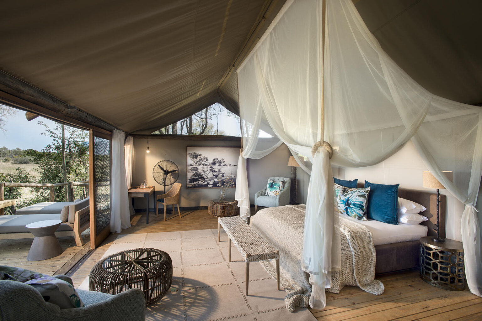 Moremi & Okavango Delta Lodge Safari